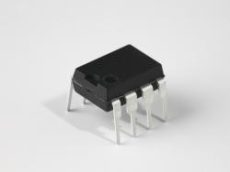ICL7650SCPA-1Z  DIP8 INTERS.
