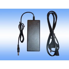 HÁLÓZATI ADAPTER 5A 12V KAPCS.ÜZEM