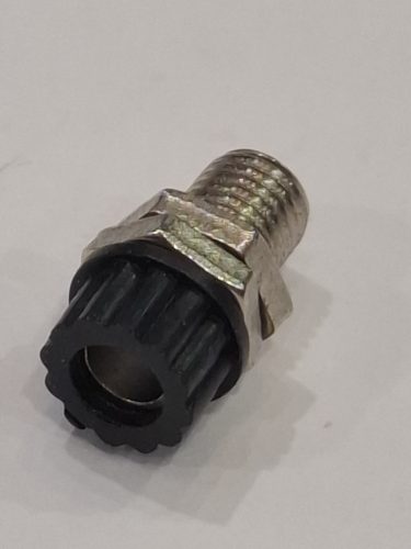 BANÁNHÜVELY FEKETE 4MM 7MM MAGAS 19A